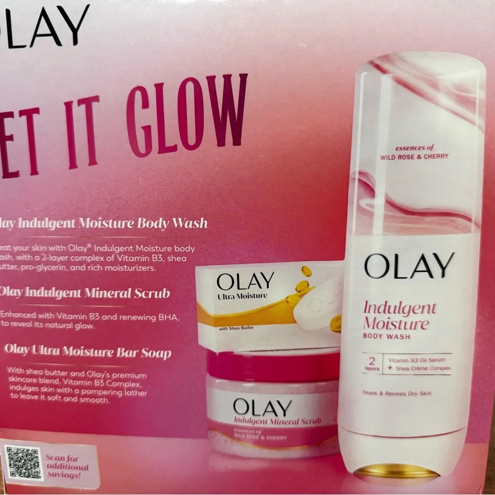 NWT OLAY Let it Glow Indulgent Moisture Body Wash and Scrub Set